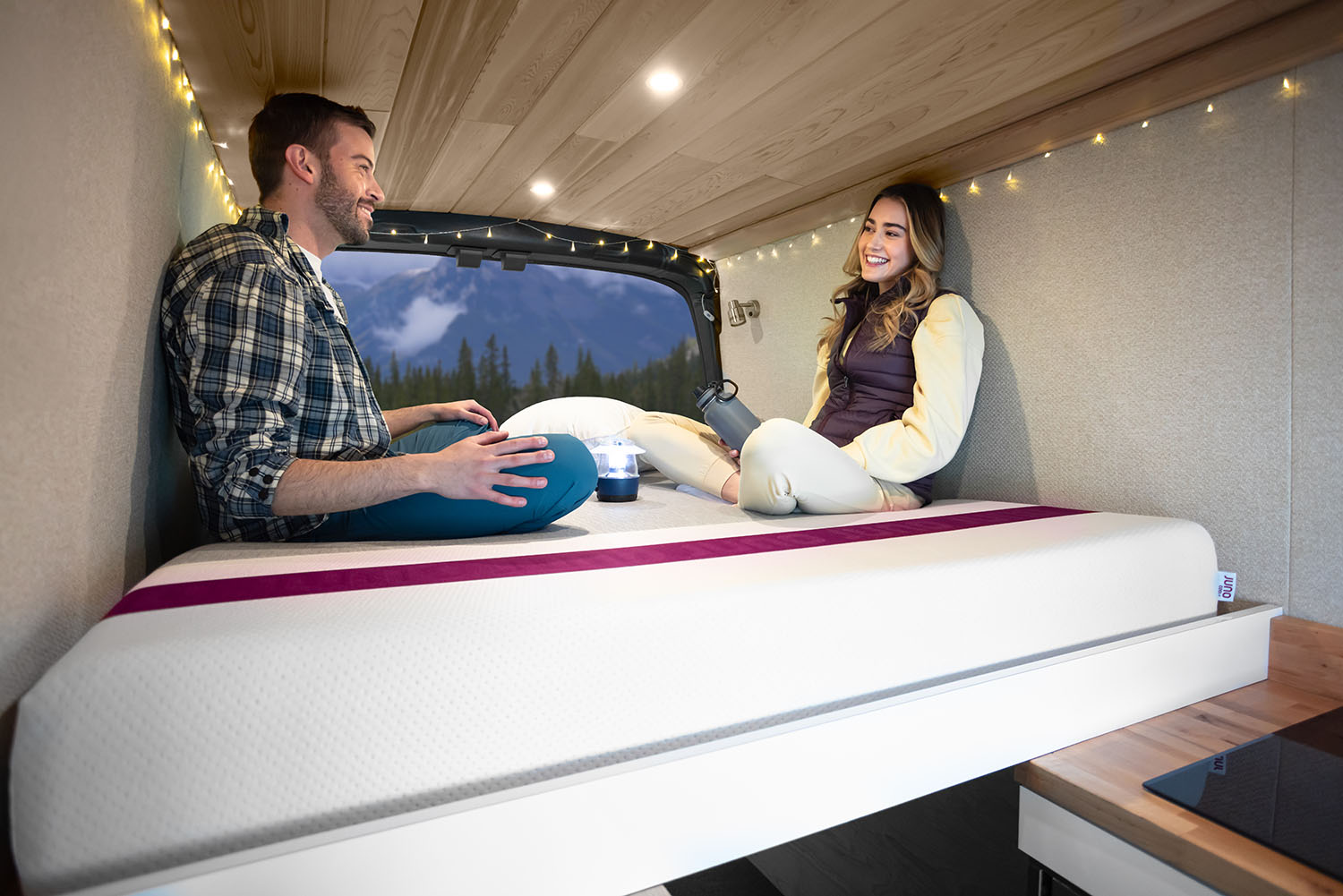 Juno mattress layers