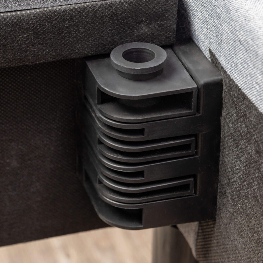 Platform Bed - closeup of the corner attachment